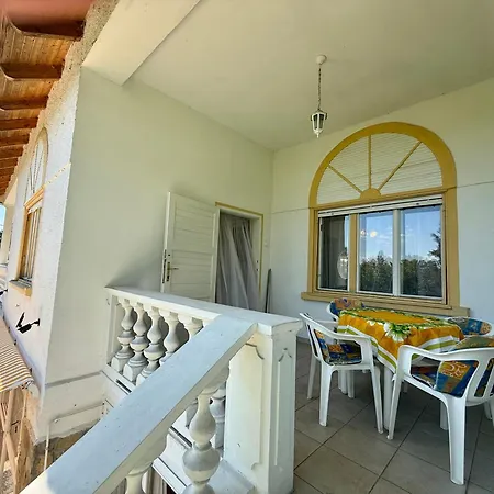 Eklektikus 79 Apartment *